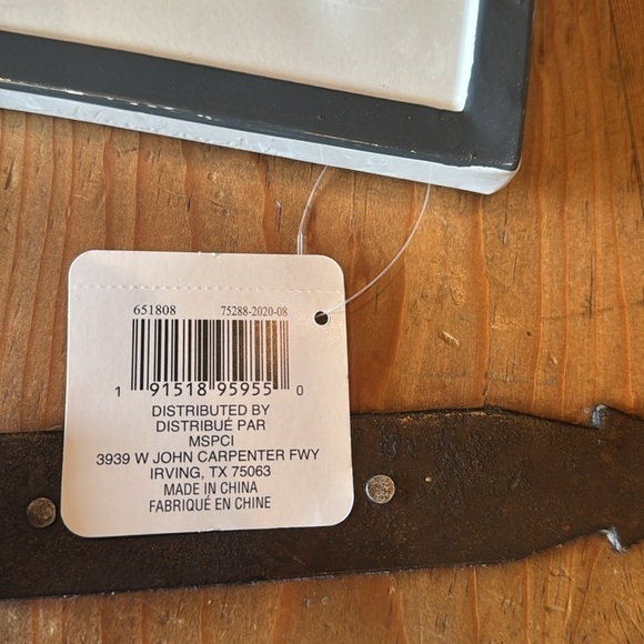 Gray and White 'Wash and Dry' Wall Sign - Picture 6 of 7